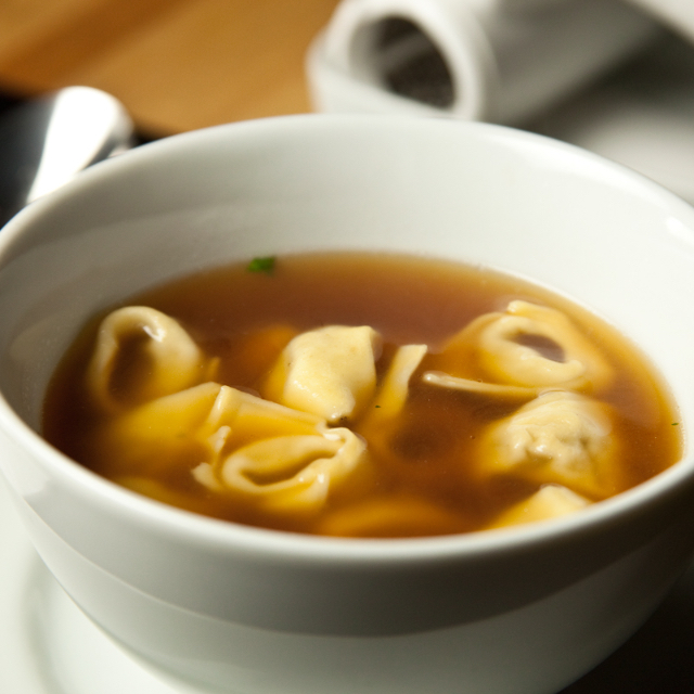 Cappelletti In Brodo